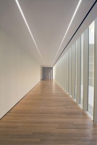 نورپردازی راهرو و ورودی خانه؛ ترکیب کارایی و زیبایی در فضاهای گذری 2 لاین نوری